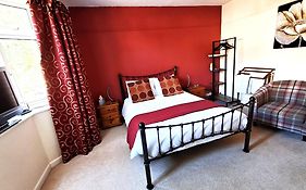 Quiet Comfortable Patcham Studio Free Parking Hallway Shared With Host